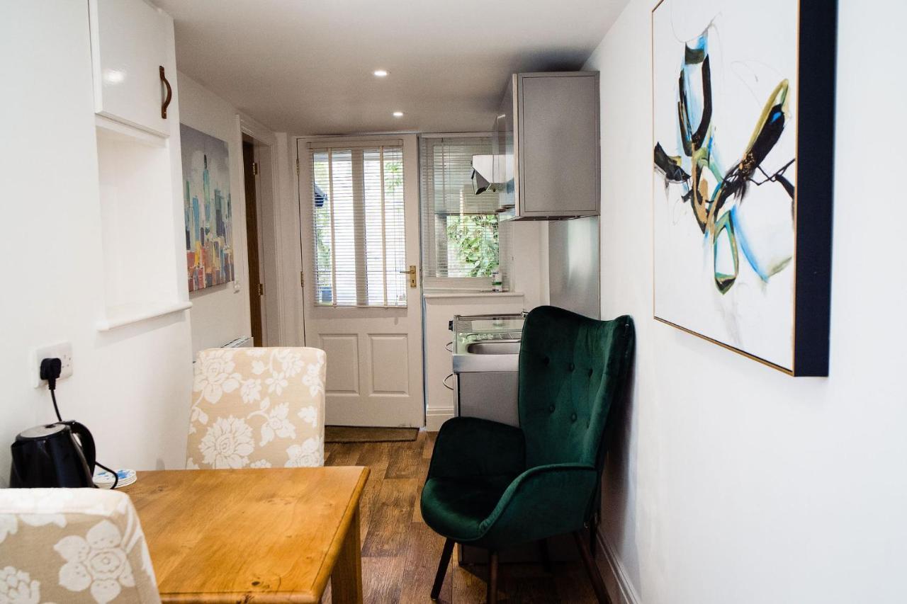 The Rectory Rooms, 4 Apartment